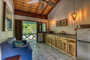 CAMP BAY LODGE
