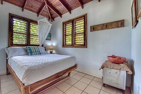 CAMP BAY LODGE