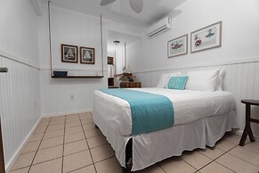 CAMP BAY LODGE
