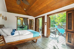 CAMP BAY LODGE