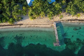 CAMP BAY LODGE