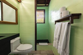 CAMP BAY LODGE