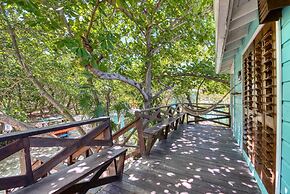 CAMP BAY LODGE