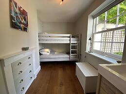 Stunning and Luxurious Manor House Holiday Home