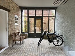 Stunning and Luxurious Manor House Holiday Home