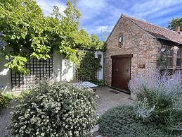 Stunning and Luxurious Manor House Holiday Home