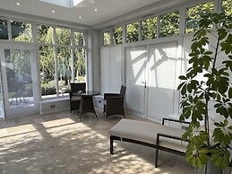 Stunning and Luxurious Manor House Holiday Home