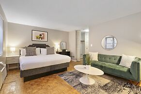 Fully Furnished Studio Apt in Lakeview