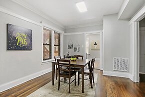 2BR Comfy & Chic Sunnyside Apt near Shop