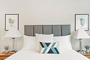 Cozy 1BR Serene Apt in Bowmanville