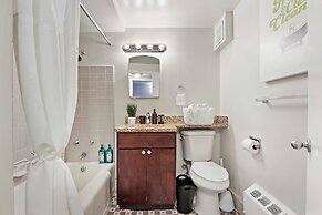 Cozy 1BR Serene Apt in Bowmanville