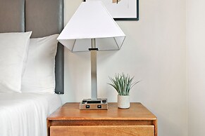 Cozy 1BR Serene Apt in Bowmanville