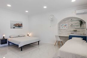 Sunny Palace Apartments