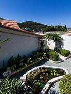 Sunny Palace Apartments