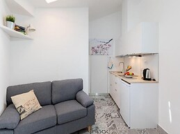 Sunny Palace Apartments