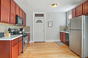 1BR Vibrant Apt in Old Irving Park