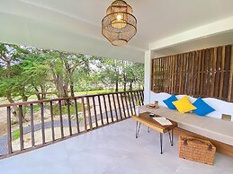 Issara Beach Resort Beachfront Zone