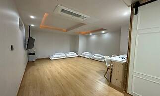 Sokcho Gallery In Stay