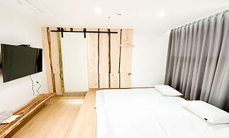 Sokcho Gallery In Stay