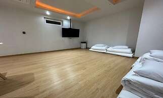 Sokcho Gallery In Stay