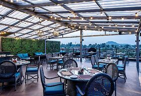 The Vintage Srinagar At Dal Lake