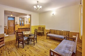 Solang Cottage By Snow City Farm