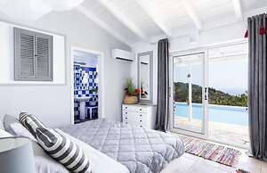 Juniper House - Charming 3 bed Villa With sea View