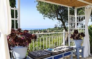 Juniper House - Charming 3 bed Villa With sea View