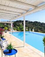 Juniper House - Charming 3 bed Villa With sea View
