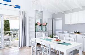 Juniper House - Charming 3 bed Villa With sea View