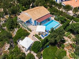 Myrtle Cottage - Charming 2 bed Cottage