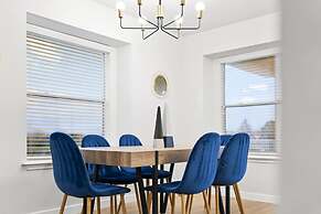 Remote Work Friendly King Beds Fast Wifi 3BR