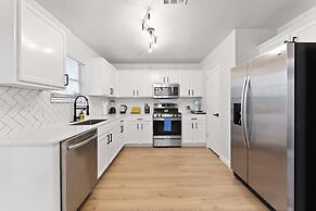 Remote Work Friendly King Beds Fast Wifi 3BR