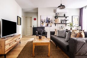 Charming Flat With Central Location in Beyoglu