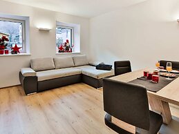 Inviting Apartment in Inzing With Garden