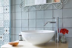 Olive Cottage - Charming 2 bed Villa With Sunsets