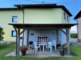 Holiday Apartment in St Kanzian on Lake Klopein