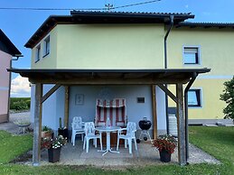 Holiday Apartment in St. Kanzian on Lake Klopein
