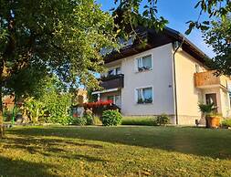 Holiday Apartment in St Kanzian on Lake Klopein