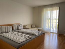 Holiday Apartment in St Kanzian on Lake Klopein