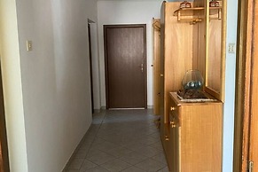 Holiday Apartment in St Kanzian on Lake Klopein