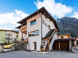 Apartment in Otztal With Balcony