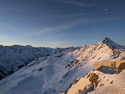 Elegant Apartment in the Heart of Solden