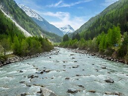 Apartment in Umhausen With Garden and Barbecue