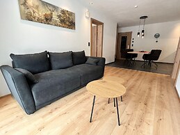 Inviting Apartment With Terrace