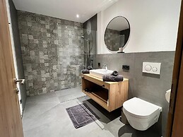 Inviting Apartment With Terrace