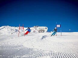 Inviting Apartment With Terrace