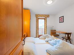 Large Farmhouse Only 8 km From Solden