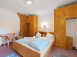 Large Farmhouse Only 8 km From Solden