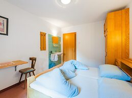 Large Farmhouse Only 8 km From Solden